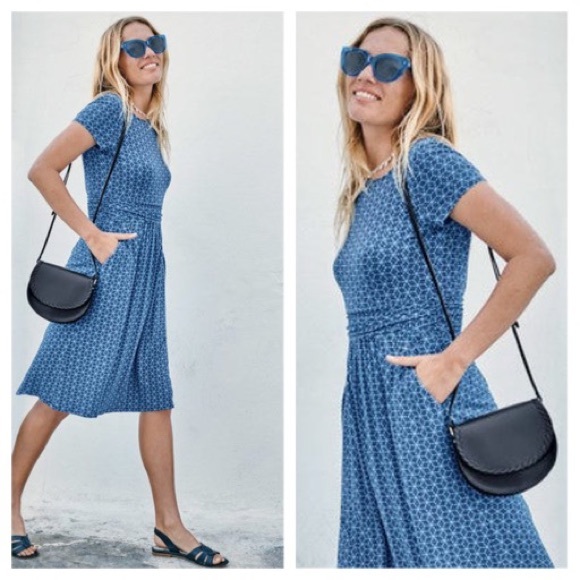 Boden Dresses & Skirts - Boden • Amelia Jersey Dress in Blue Star